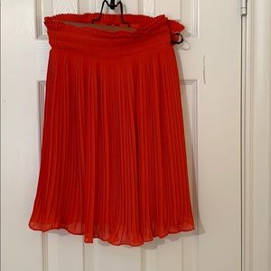 Red skirt
